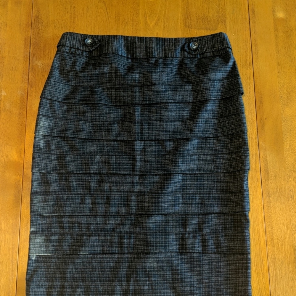 BCX Black heathered pencil skirt EUC